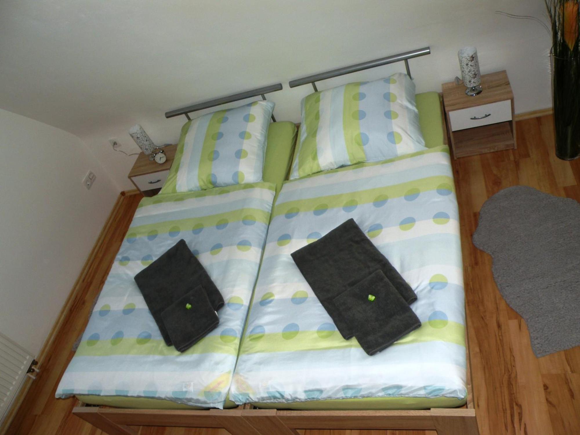 Hollestuebchen Apartment Hessisch Lichtenau ภายนอก รูปภาพ